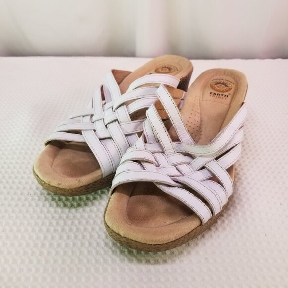 Earth Spirit Lola Wedges - Picture 2 of 5